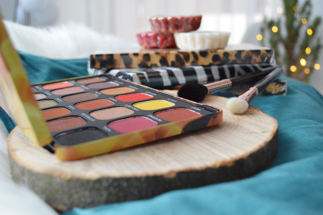 pomysły na prezenty palety cieni puderek.com.pl